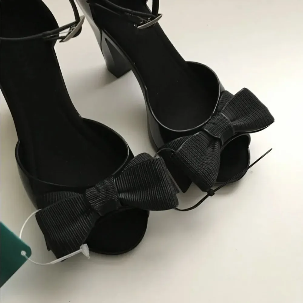 Zaxy Diva Top II Black Bow Heels Sandals Size 5 (Fits 6) Made in Brazil NWT